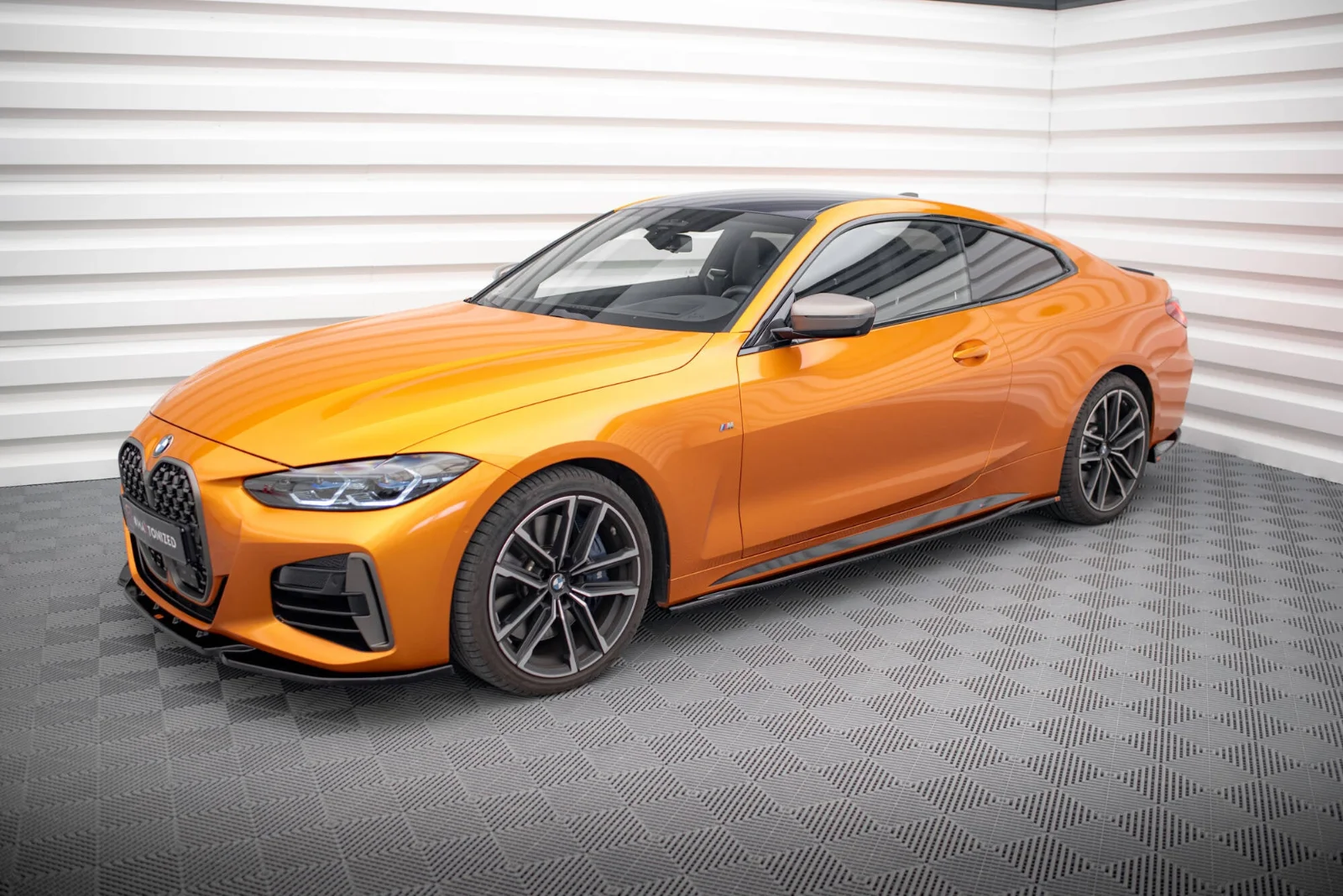 Maxton Design Splitter-Set für BMW M440i G22 FL – Schwarz glänzend