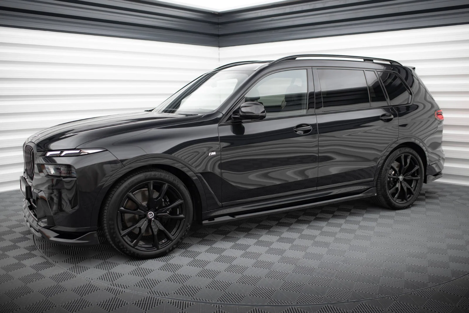 Maxton Design Splitter-Set für BMW X7 M-Paket G07 FL – Schwarz glänzend