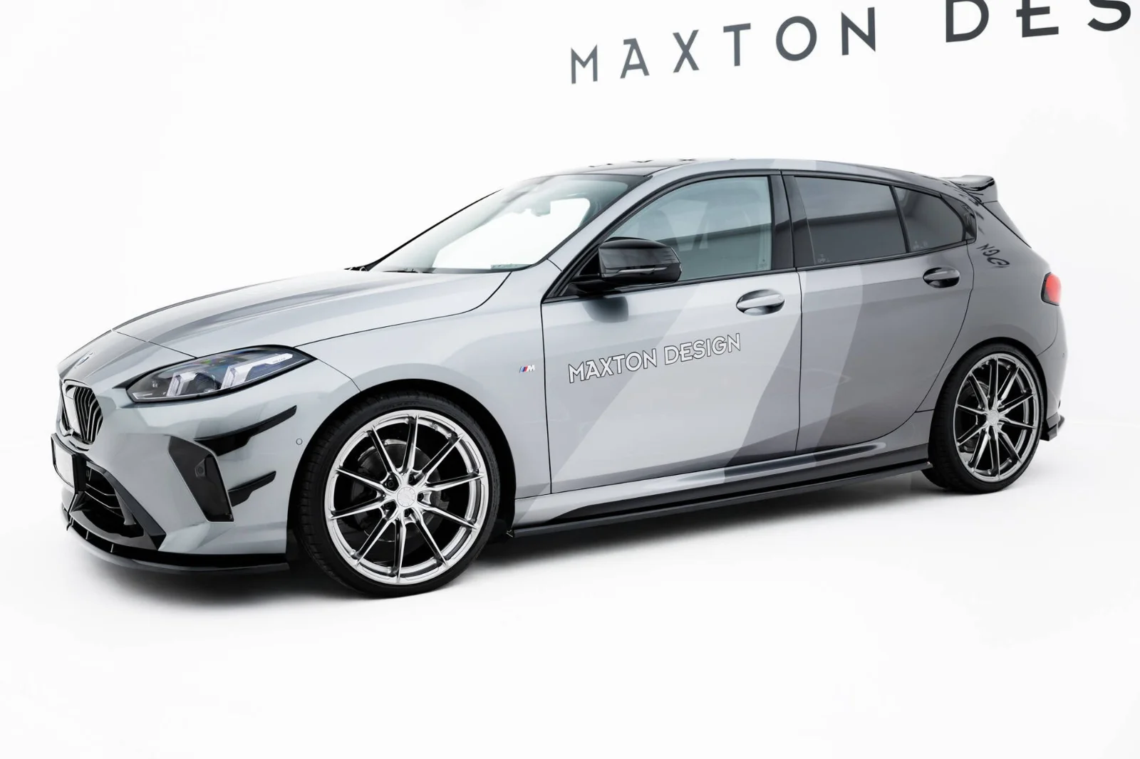 Maxton Design Splitter-Set V.1 für BMW M135i F70 – Schwarz glänzend