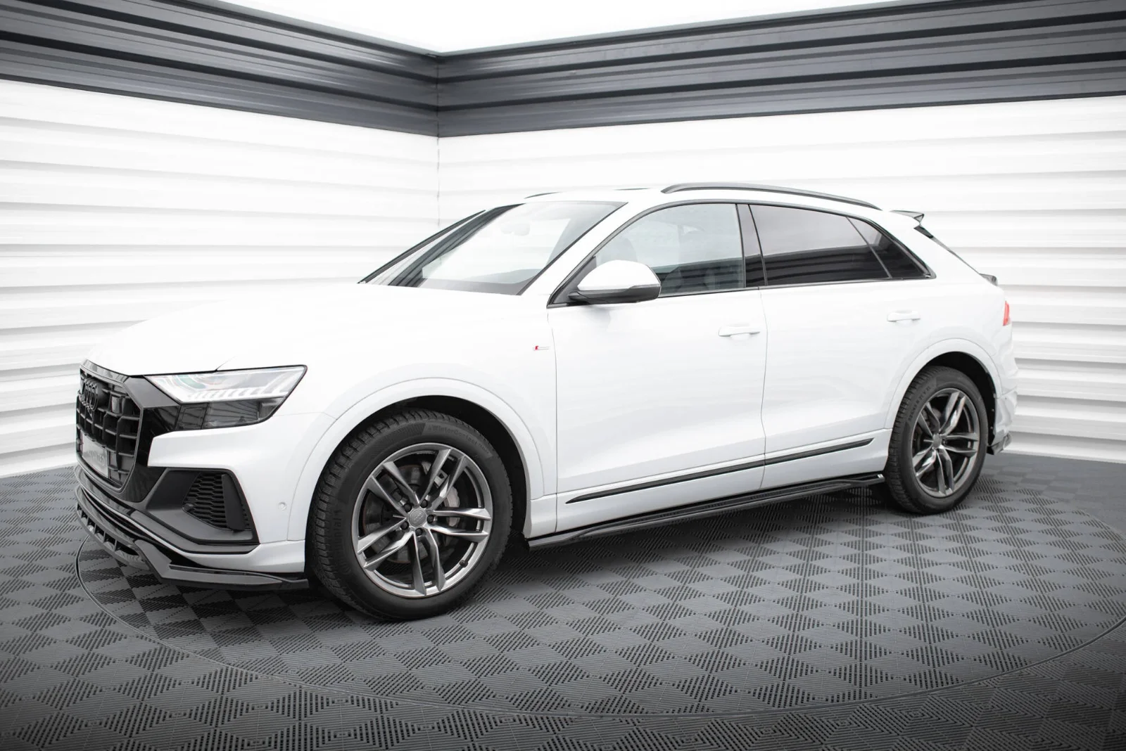 Maxton Design Splitter-Set V.2 für Audi SQ8 Mk1 – Schwarz glänzend