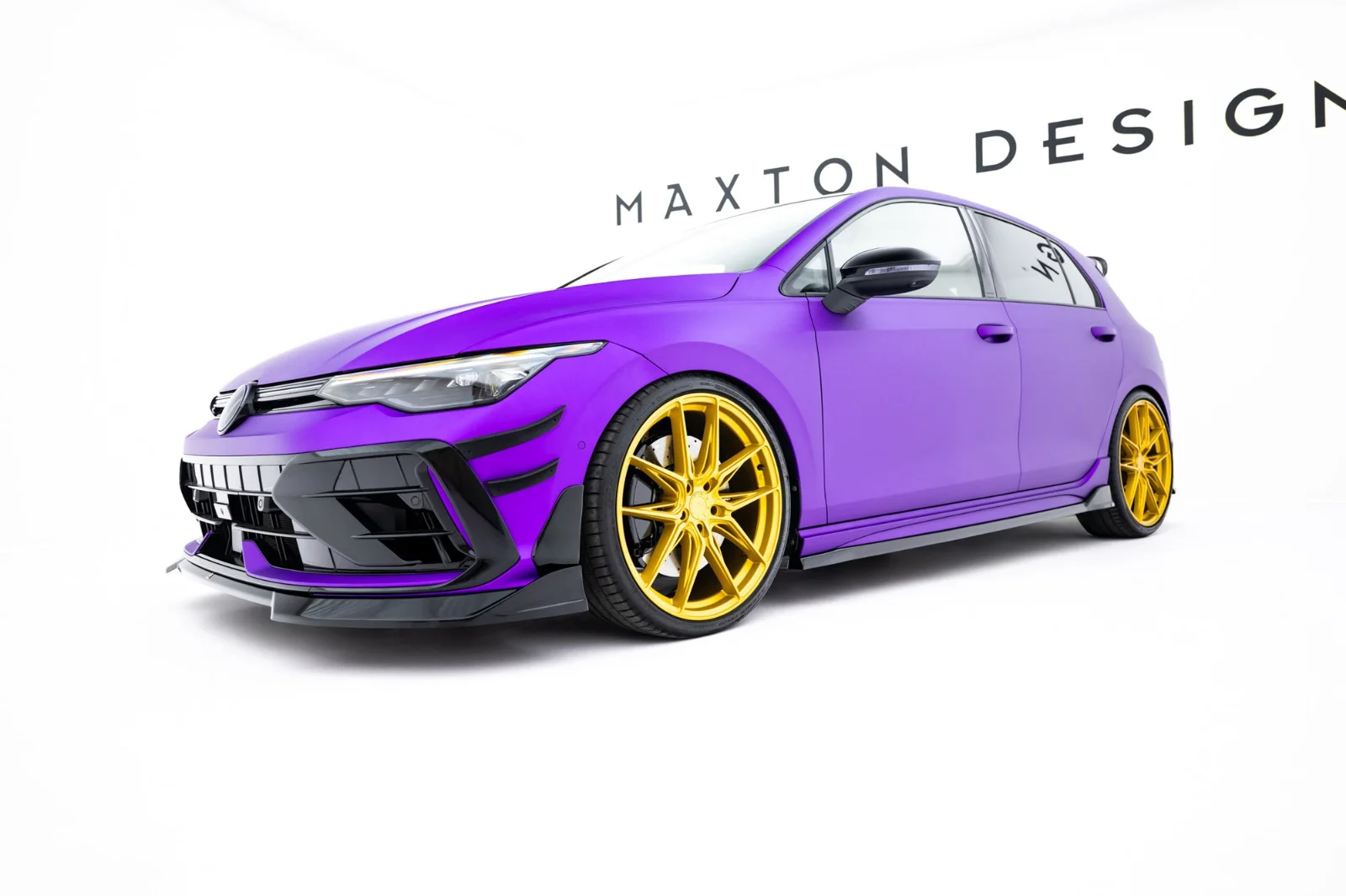 Maxton Design Splitter-Set V.6 für VW Golf 8 R FL – Schwarz glänzend