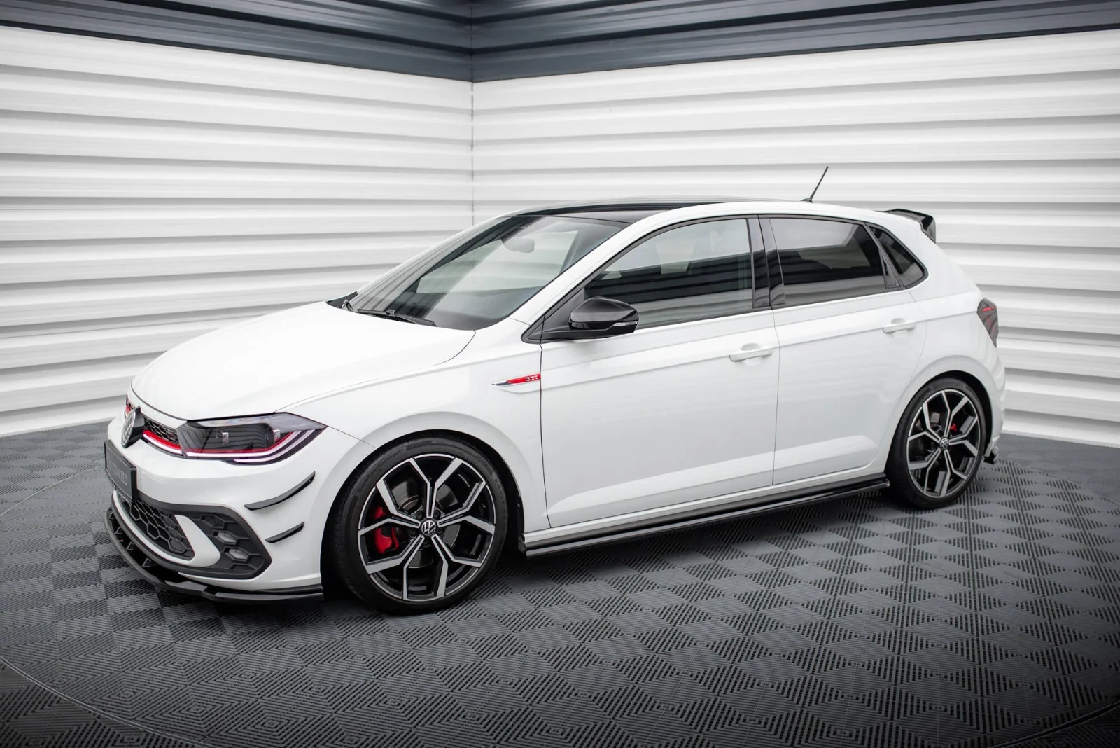 Maxton Design Splitter-Set für VW Polo GTI Mk6 FL – Schwarz glänzend