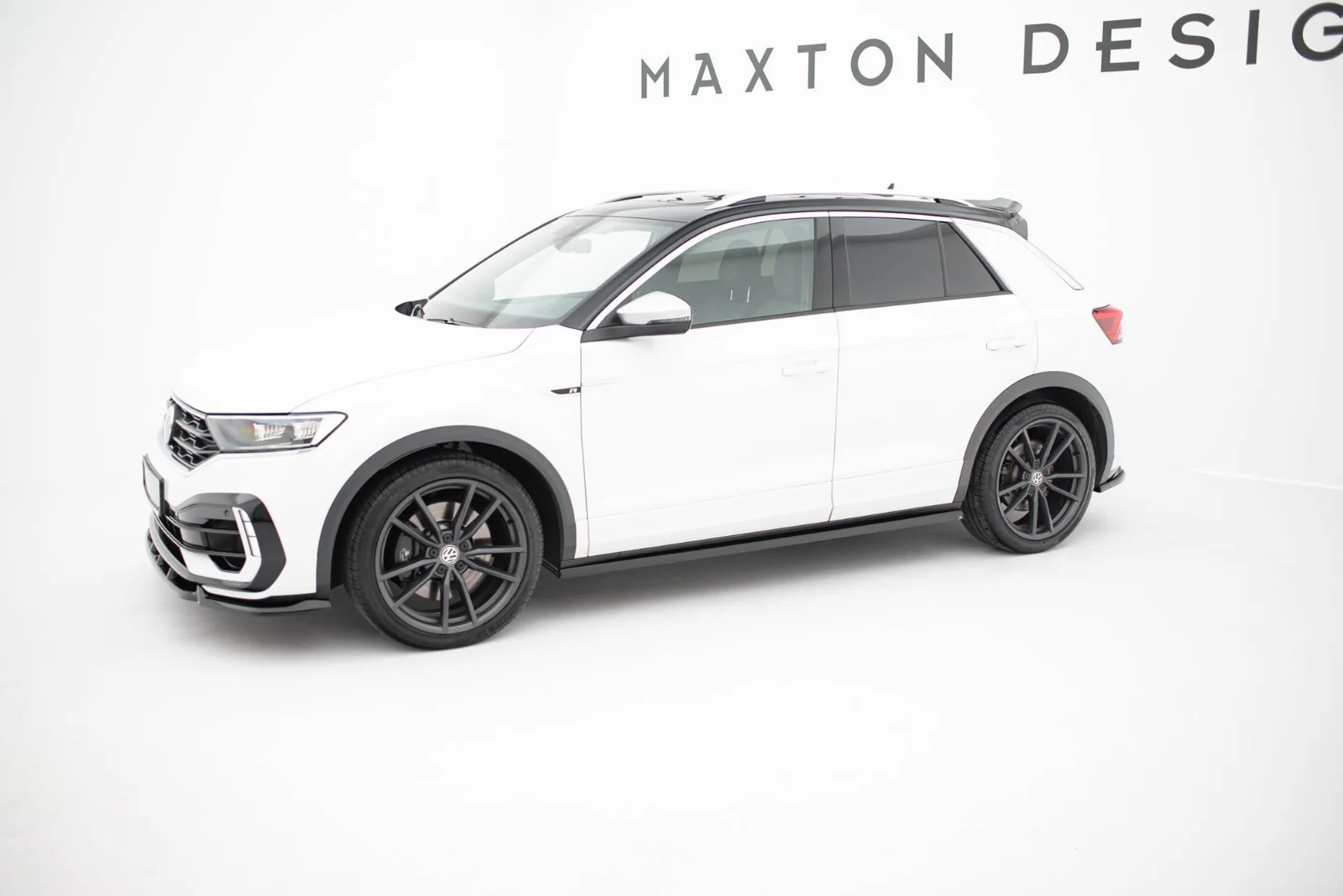 Maxton Design Splitter-Set für VW T-Roc R Mk1 – Schwarz glänzend