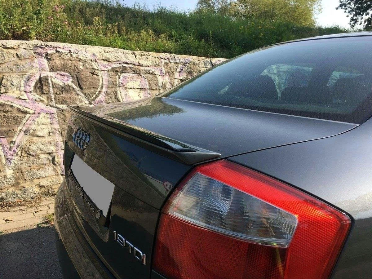 Maxton Design Spoilerlippe für Audi A4 S line B6 – Schwarz glänzend