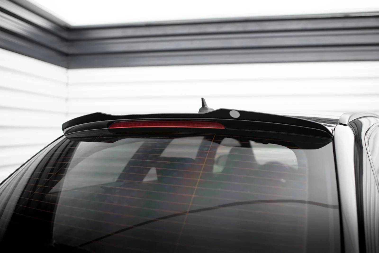 Maxton Design Spoilerlippe für Audi RS6 C6 – Schwarz glänzend – AU-RS6-C6-CAP1G