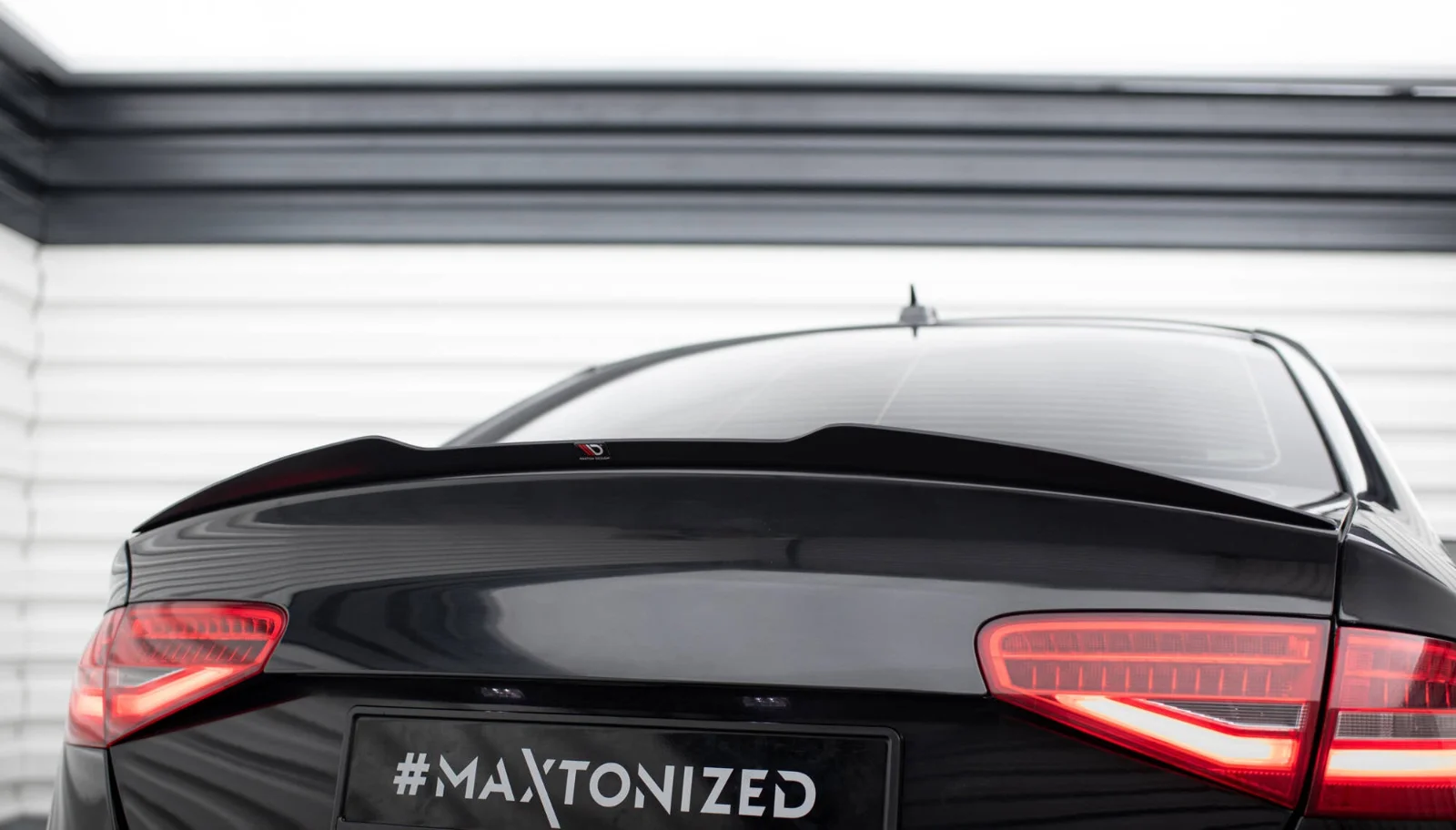 Maxton Design Spoilerlippe für Audi S4 B8 FL – Schwarz glänzend – AU-S4-B8F-CAP1G