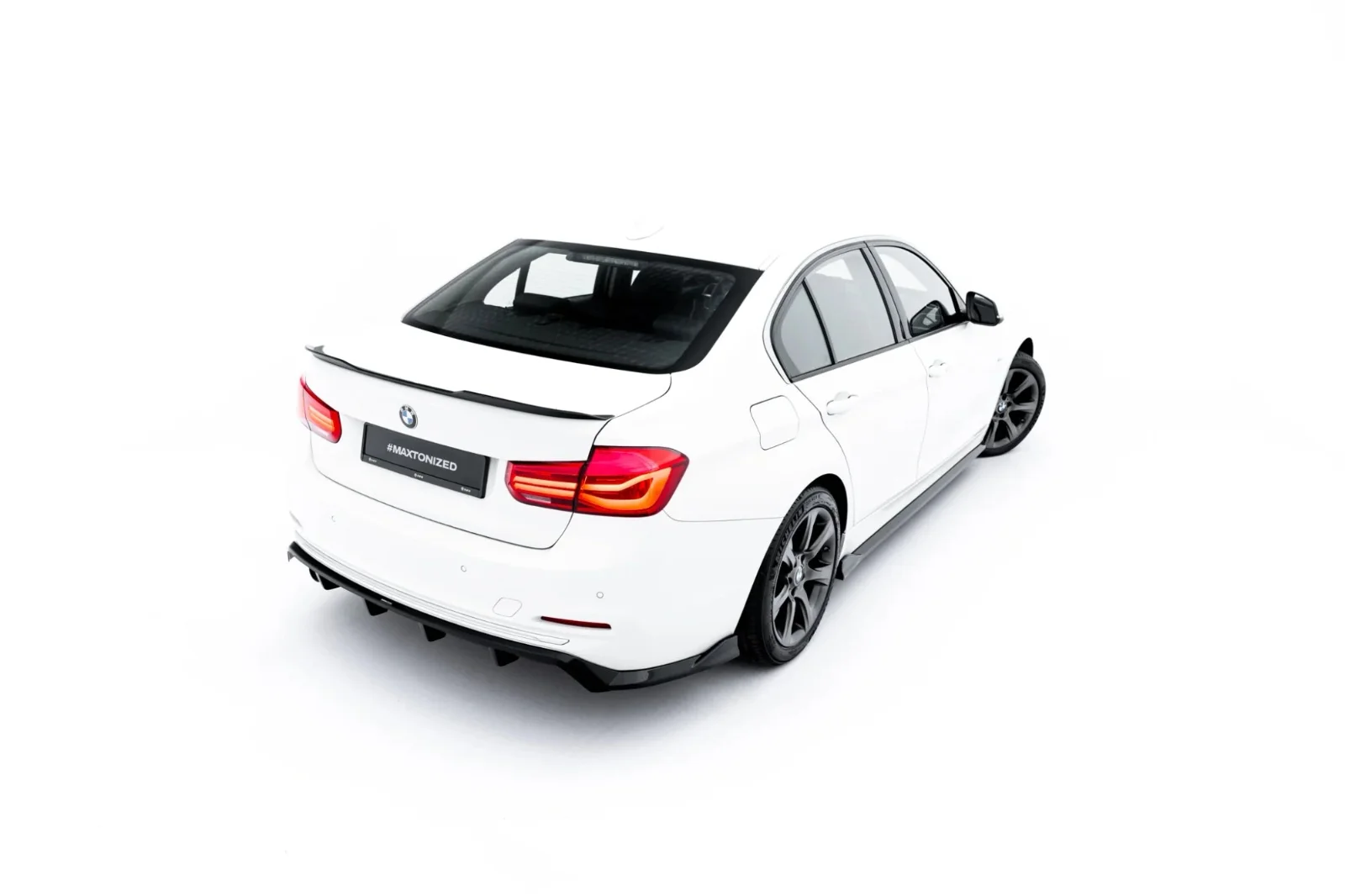 Maxton Design Spoilerlippe für BMW 3er Sportline F30 – Schwarz glänzend