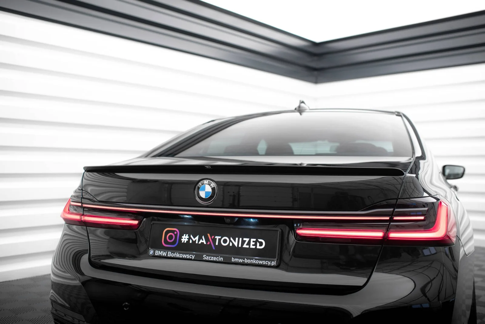 Maxton Design Spoilerlippe für BMW 7er G11 G12 – Schwarz glänzend – BM-7-11-MPACK-CAP1G – BM-7-11-MPACK-CAP1G