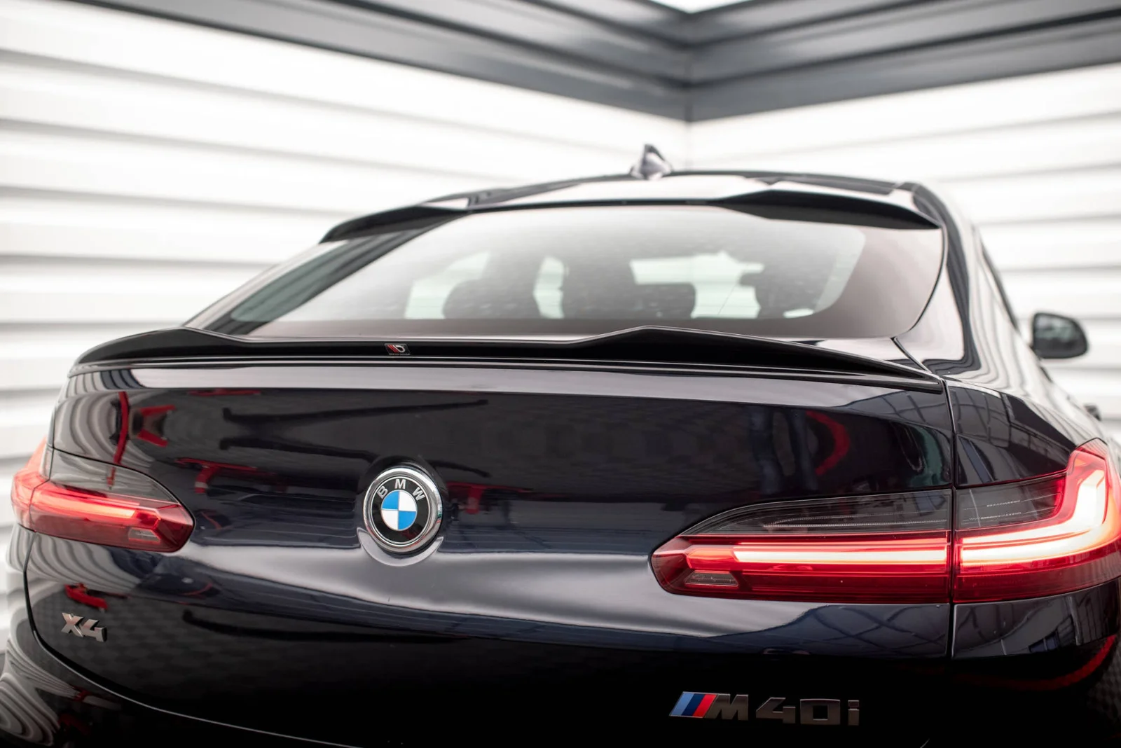 Maxton Design Spoilerlippe für BMW X4 M-Paket G02 FL M F98 – Schwarz glänzend