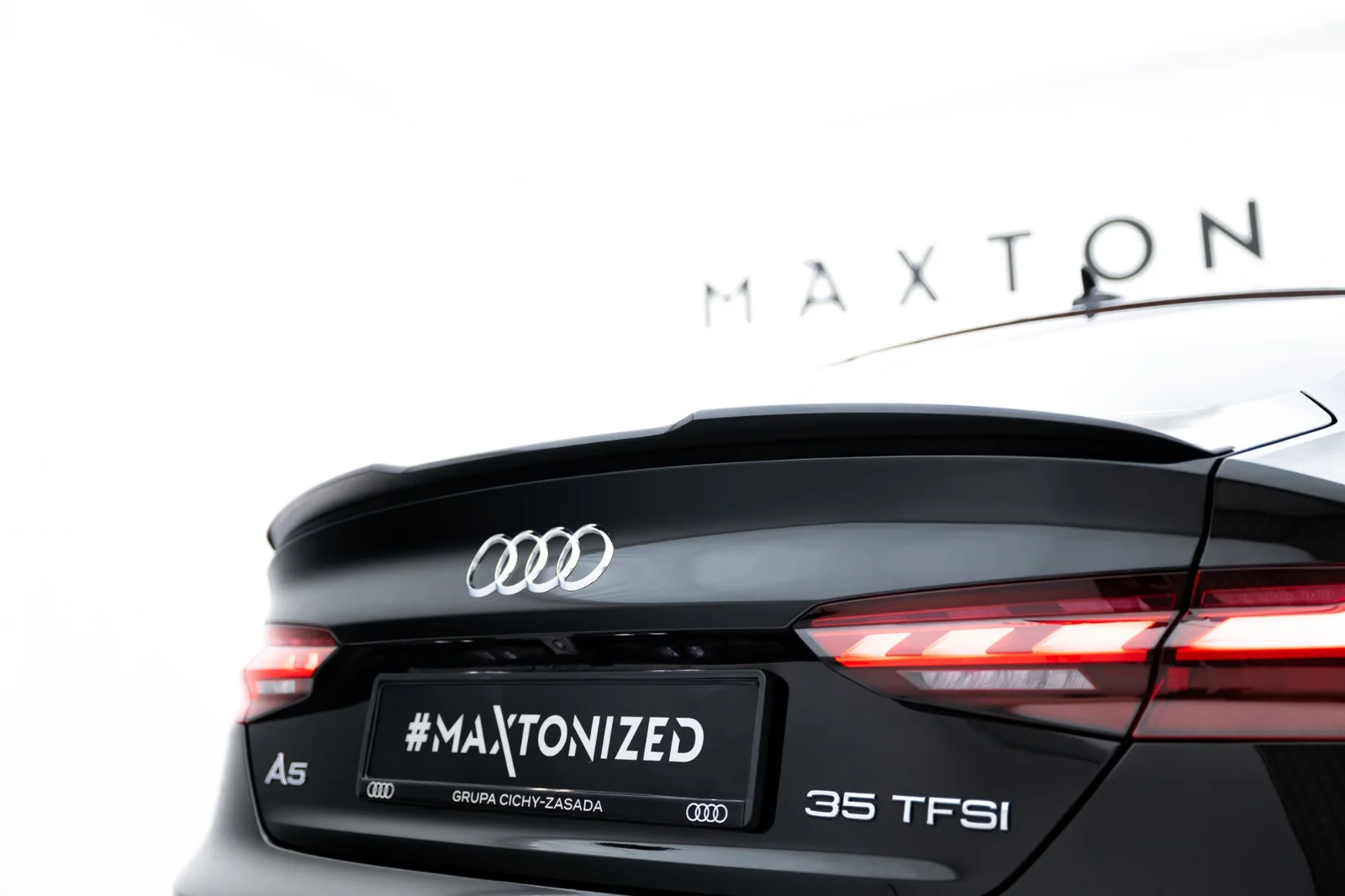 Maxton Design Spoilerlippe V.1 für Audi A5 F5 – Schwarz glänzend