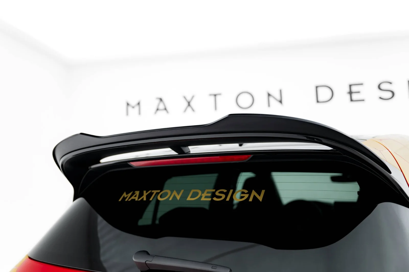 Maxton Spoilerlippe V.1 VW Golf 8 R-Performance GTI Mk8 FL – Schwarz glänzend