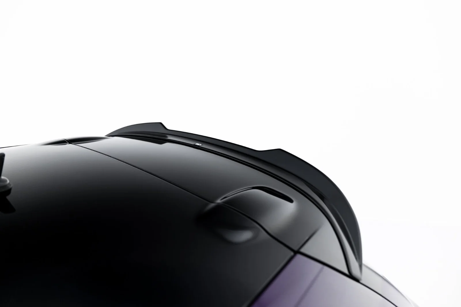 Maxton Design Spoilerlippe V.2 für VW Scirocco Mk3 – Schwarz glänzend