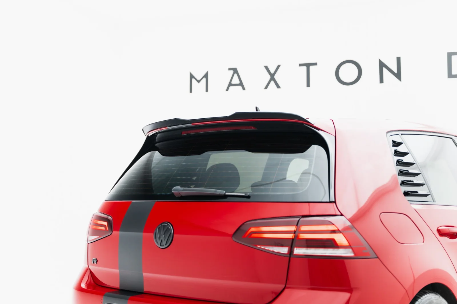 Maxton Spoilerlippe V.3 VW Golf 7 R R-Line GTI GTD Mk7 FL – Schwarz glänzend