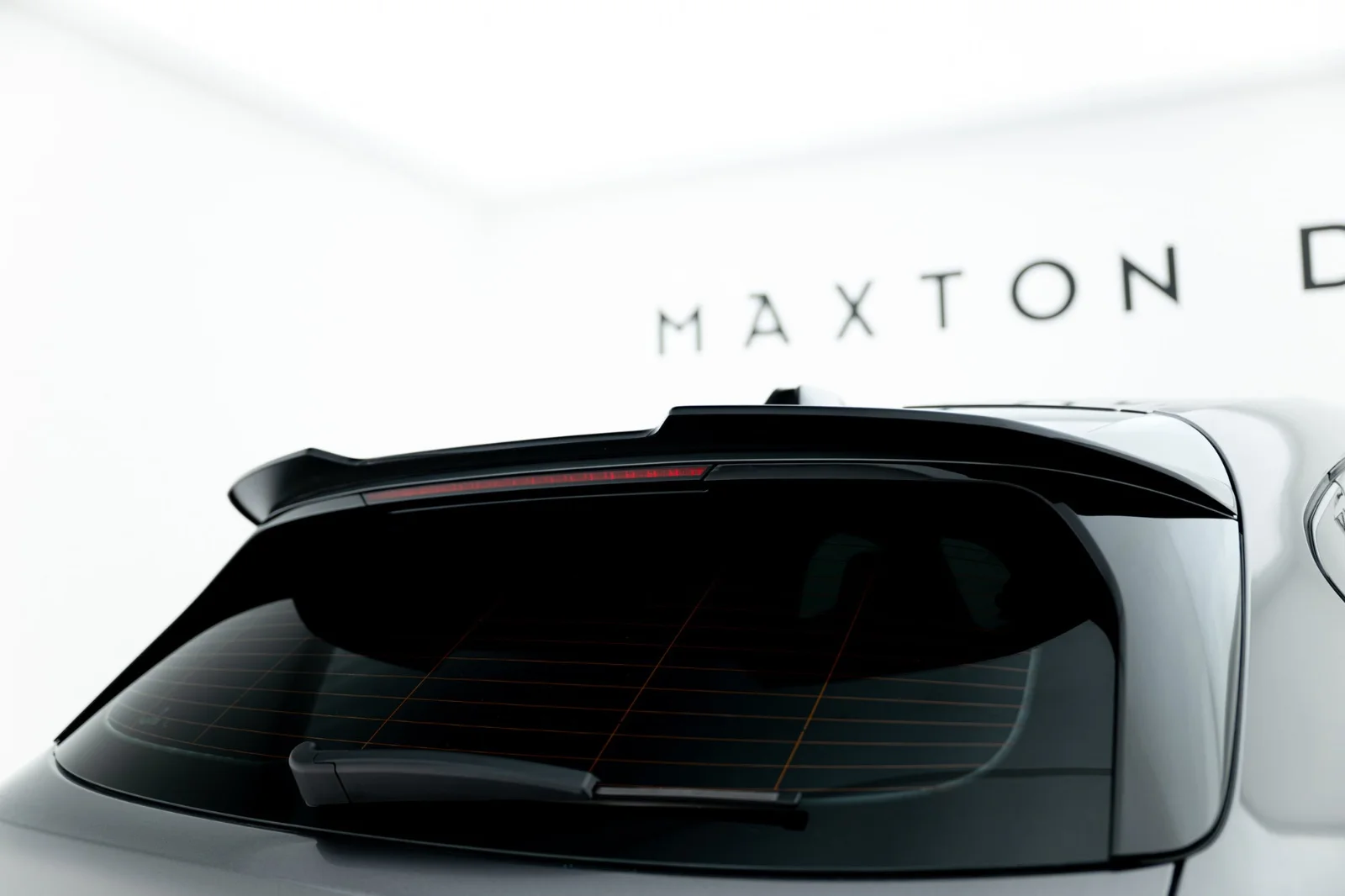 Maxton Spoilerlippe V.4 für BMW 128ti M135i Standard F40 F70 – Schwarz glänzend
