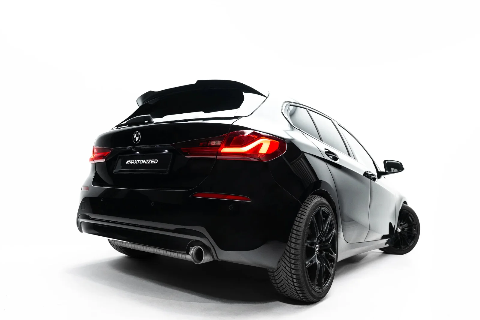 Maxton Design Spoilerlippe V.5 für BMW 1er F40 M-Paket – Schwarz glänzend