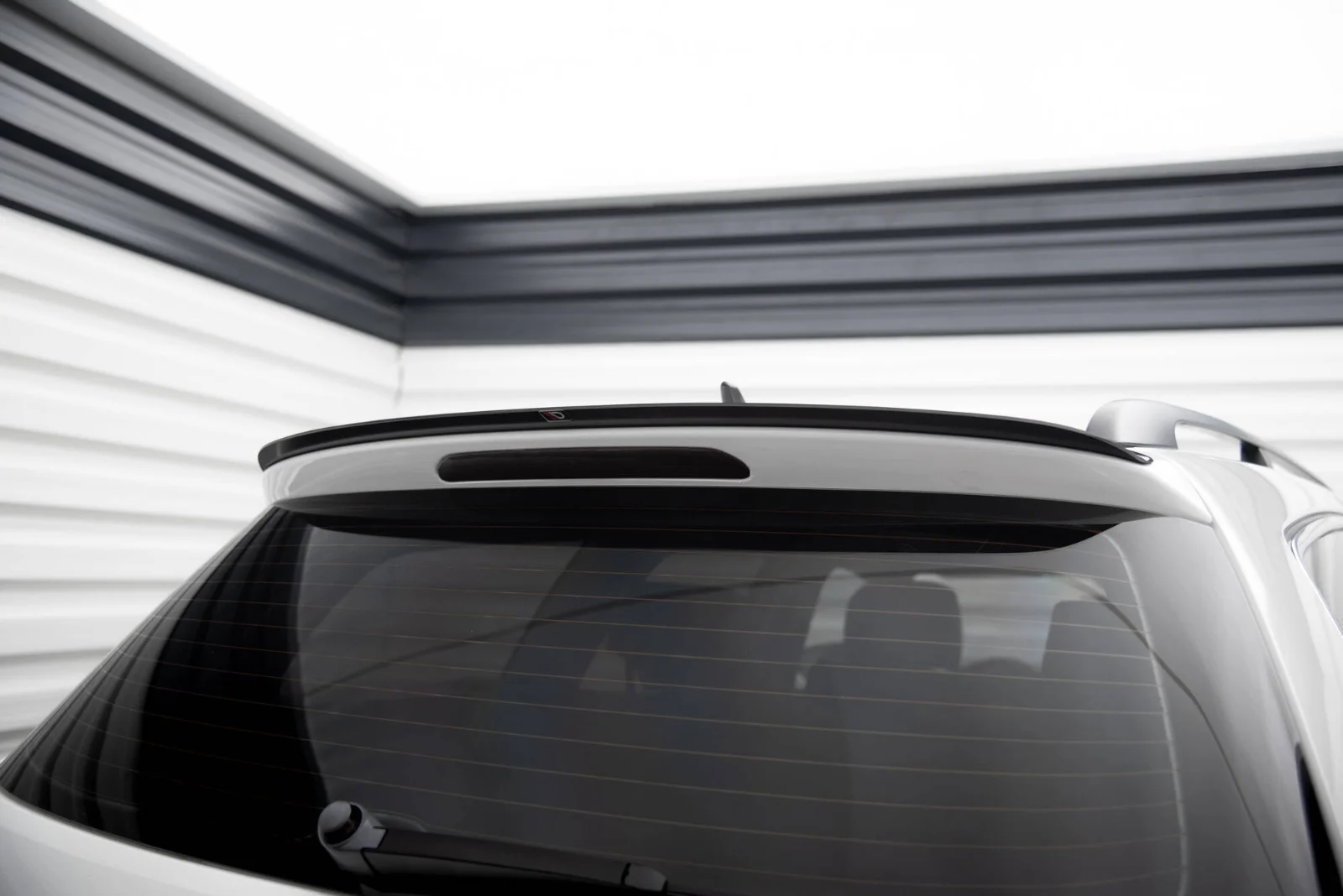 Maxton Design Spoilerlippe für VW Passat B7 – Schwarz glänzend