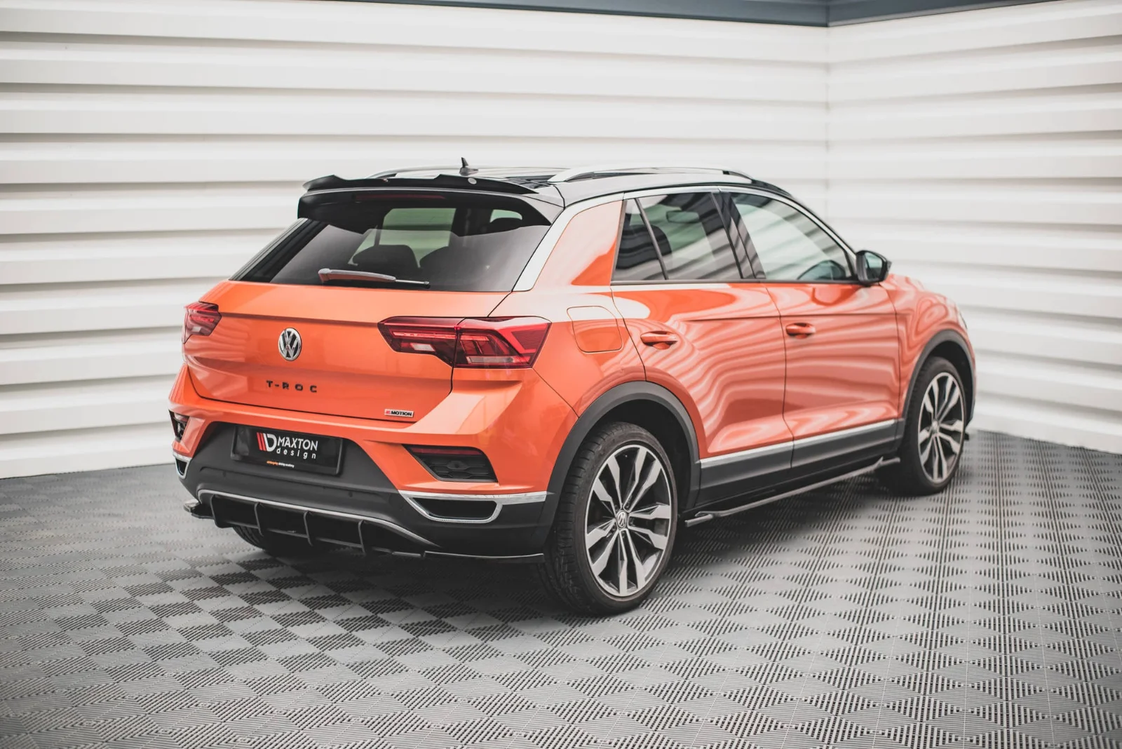 Maxton Design Spoilerlippe für VW T-Roc Mk1 – Schwarz glänzend