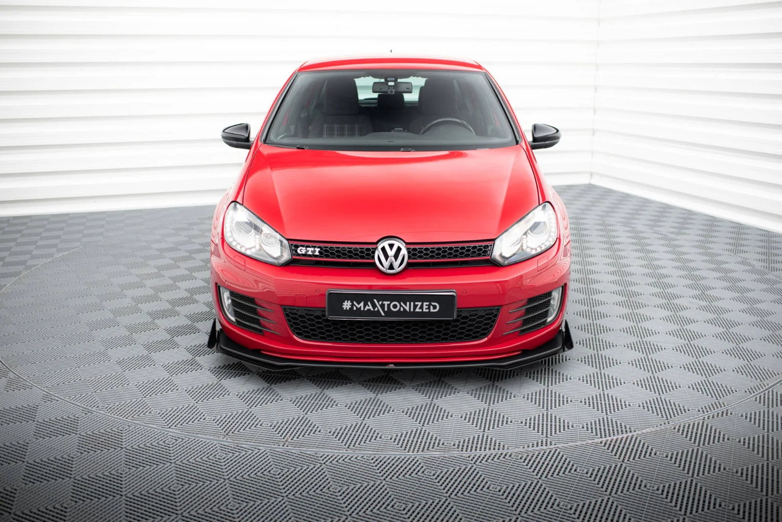Maxton Design Frontsplitter V.1 für VW Golf 6 GTI – Schwarz matt, Flaps schwarz glänzend