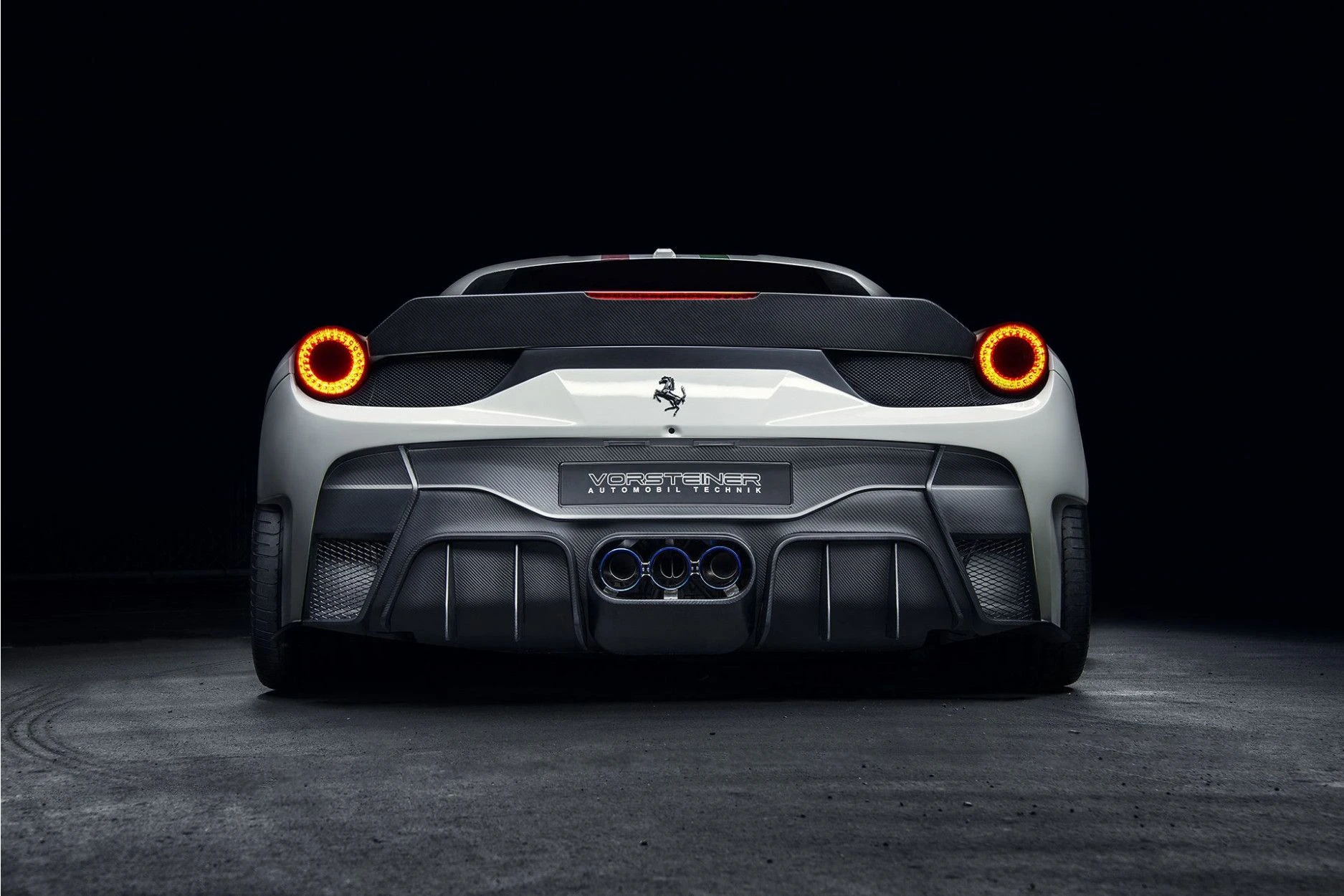 Vorsteiner Heckstoßstange mit Heckdiffusor (inkl. Auspuffblenden) 458-VX Aero Carbon für Ferrari 458 Italia